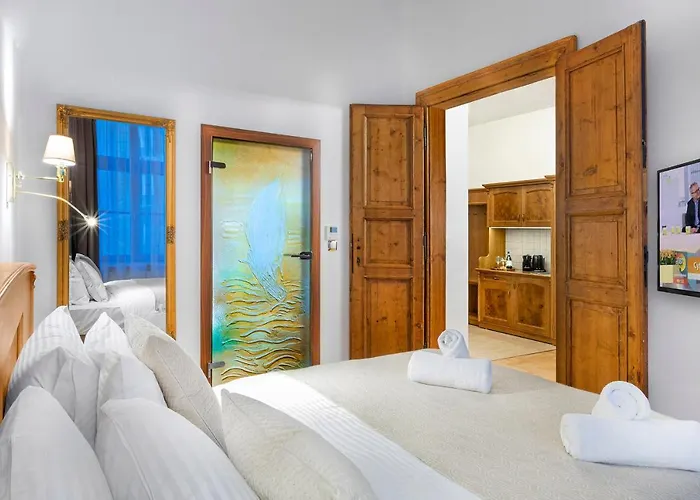 Deluxe Apartment